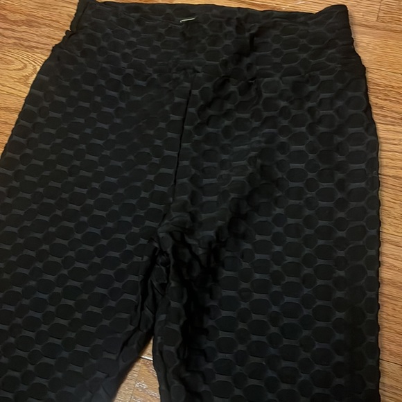 Women’s Special One Los Angeles Medium Booty Leggings Black Excellent Condition - Picture 2 of 6